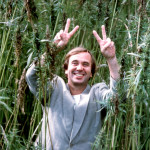 A jubilant Ben Dronkers in a field of Dutch hemp
