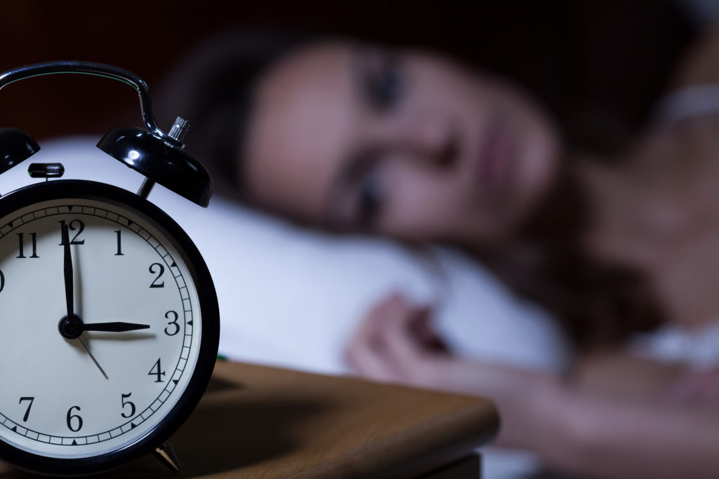 El insomnio es un síntoma común durante la menopausia que puede aliviarse con cannabis