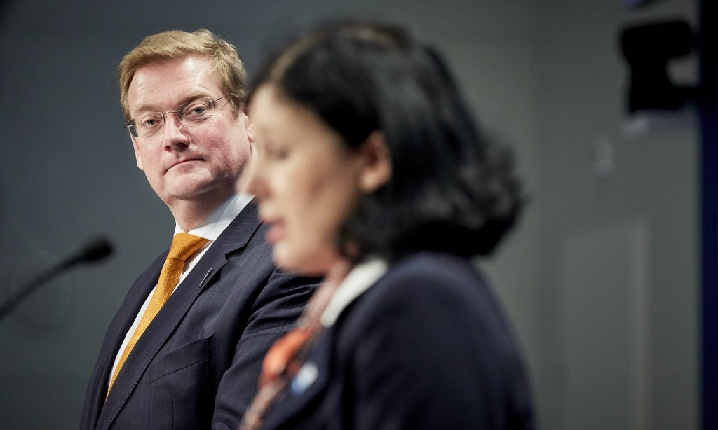 El sucesor de Ivo Opstelten, Ard van der Steur, ha mantenido hasta ahora su postura de política paradójica. (Foto: M. Beekman)
