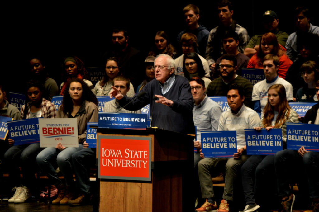 Bernie Sanders en un encuentro con estudiantes en la Universidad del Estado de Iowa (CC. Alex Hanson) - Sensi Seeds