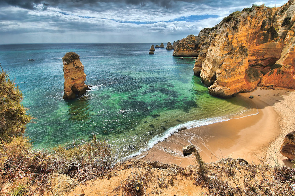 Le Portugal est une petite nation à l’extrême ouest de l’Europe qui mise sur la liberté personnelle et qui a dépénalisé toutes les drogues en 2001 (© OliverC999)