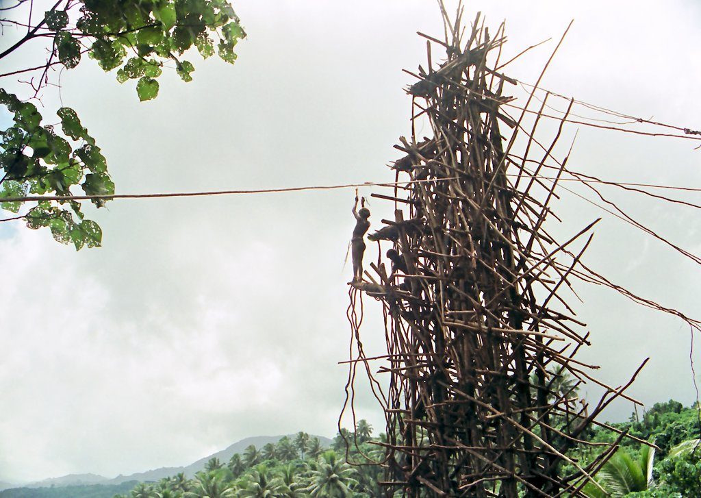 'Der Turm', Pentecost-Insel Vanatu, von Paul Stein
