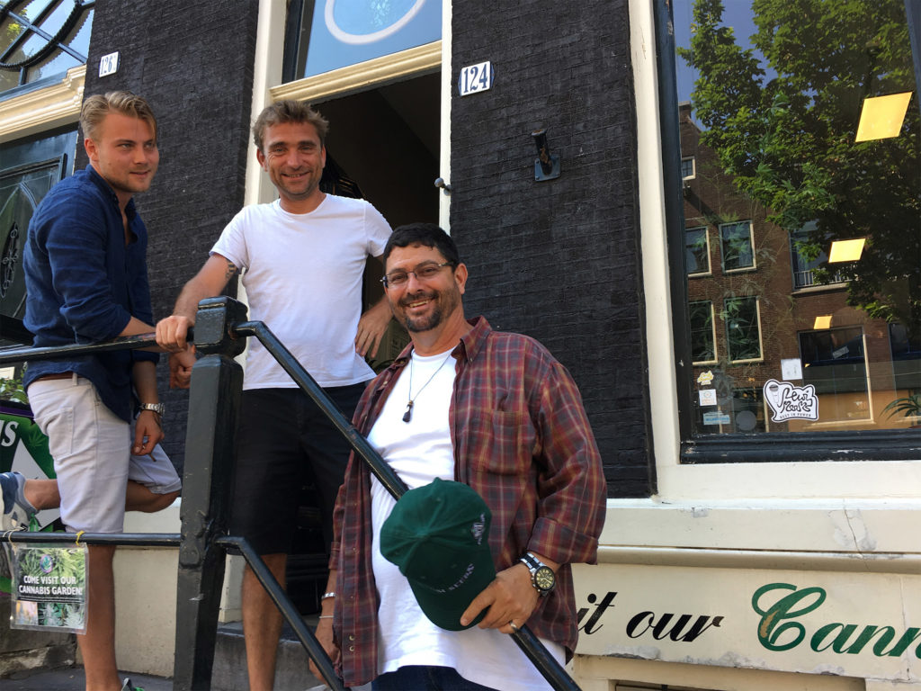 Che Dronkers, Ravi Spaarnerg en Dan Herer voor het Cannabis College