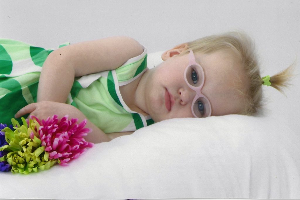 Harper Elle Howard perdió trágicamente su vida debido al CDKL5 a pesar de los tratamientos con CBD (© hope4harper.com)