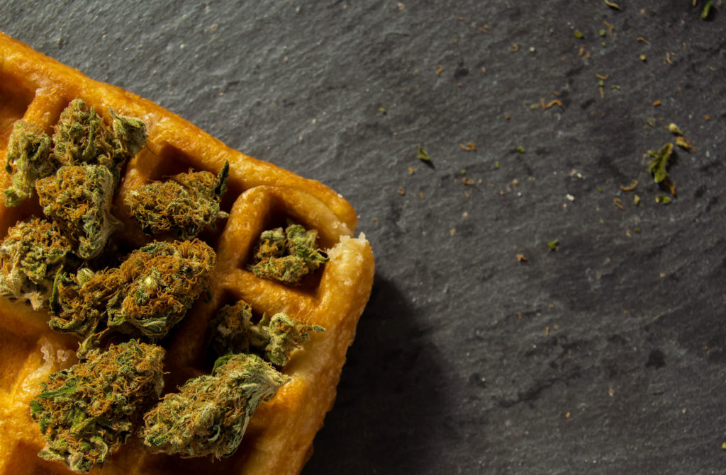 Cannabis auf einer belgischen Waffel