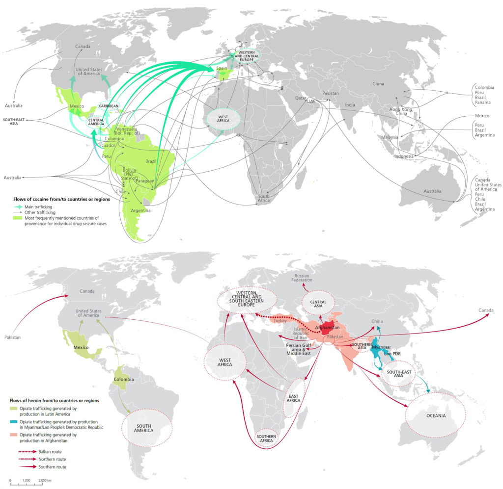 Deux cartes du monde avec des itinéraires de médicaments marqués noirs